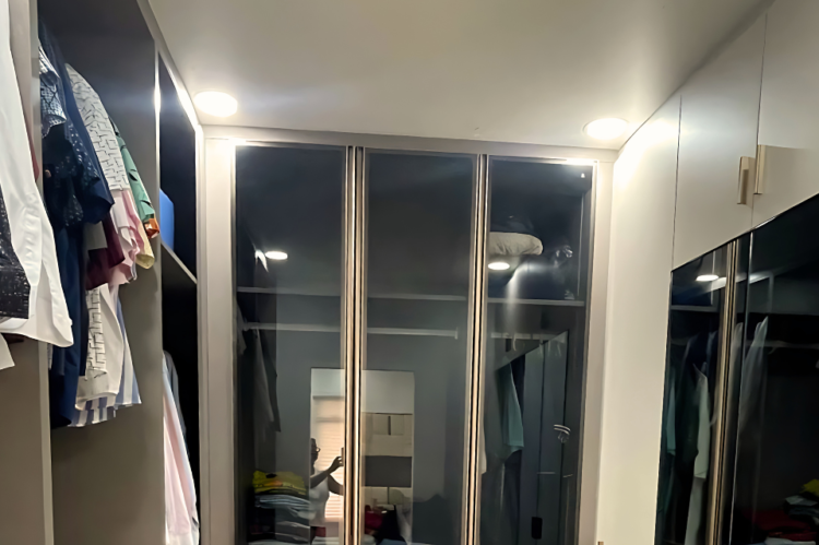 Walk-in Closet Trinidad
